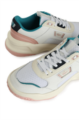 תמונת תקריב של Ace Lift Sneakers in White and Pink