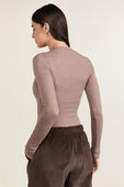 תמונת דוגמן אחורית של Wundermost Ribbed Wool Crewneck Long-Sleeve Bodysuit
