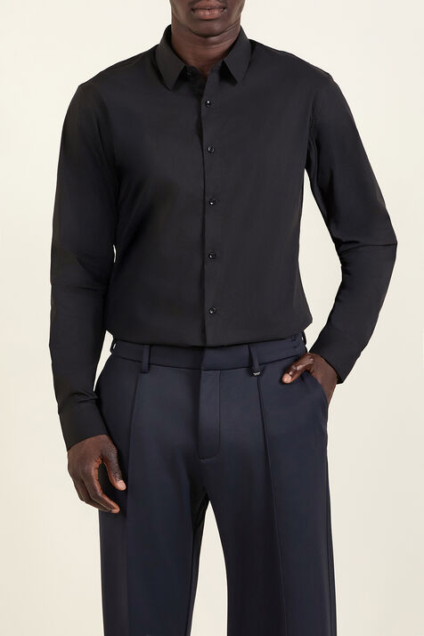 חולצה מכופתרת