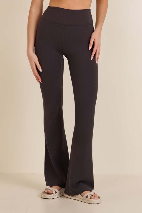 Groove Nulu High-Rise Flared Pant Regular