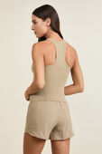 תמונת דוגמן אחורית של Align™ Waist-Length Racerback Tank Top