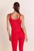 תמונת דוגמן אחורית של Align&trade; Scoop Waist-Length Tank