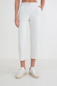 תמונת דוגמן קידמית של Softstreme High-Rise Straight-Leg Cropped Pant