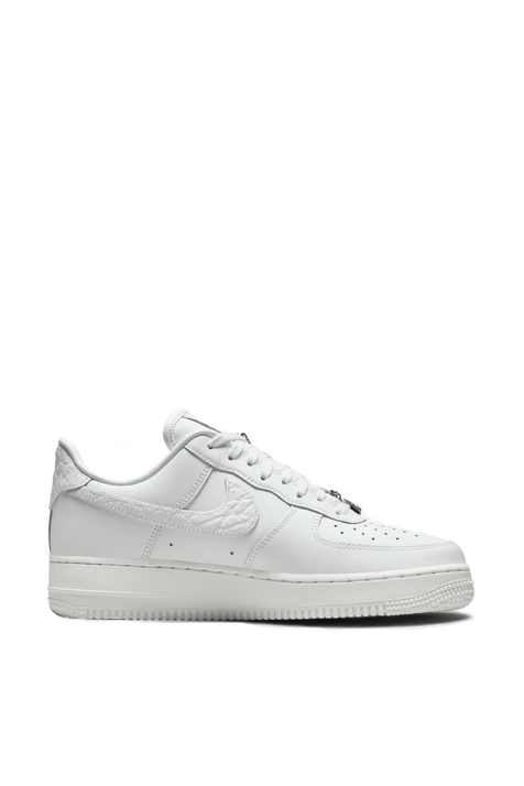 נעלי סניקרס אייר פורס 1 07 NIKE