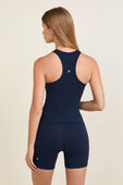 תמונת דוגמן אחורית של Align™ Waist-Length Racerback Tank Top