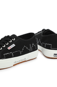 תמונת תקריב של Throeback x Superga  2750 Sneakers in Black