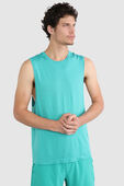 תמונת דוגמן קידמית של Metal Vent Tech Sleeveless Shirt