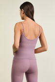 תמונת דוגמן אחורית של Align™ Cami Waist Length Tank Top C/D
