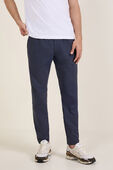 תמונת דוגמן קידמית של Zeroed In Slim-Fit Pant Regular