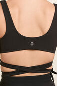 תמונת תקריב דוגמן של Nulu&trade; Wrap-Front Tie Bra