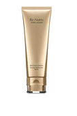 תמונה קידמית של Re-Nutriv Hydrating Foam Cleanser