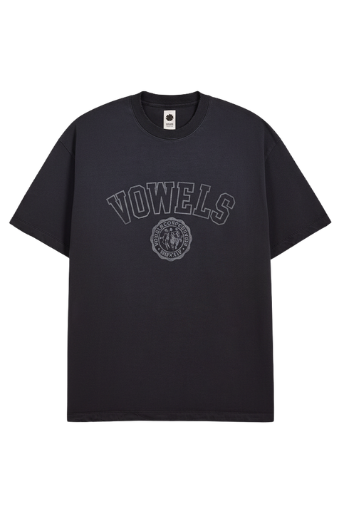 חולצת טי VOWELS