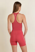תמונת דוגמן אחורית של Swiftly Tech Racerback Tank 2.0 *Race