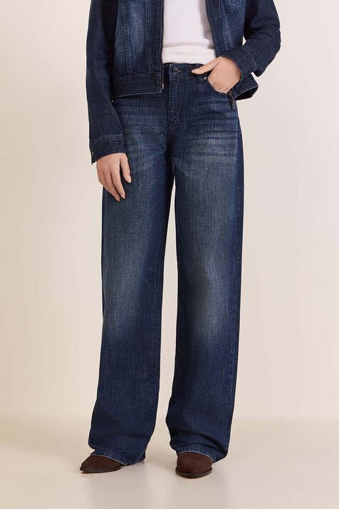 מכנסי ג'ינס ישרים