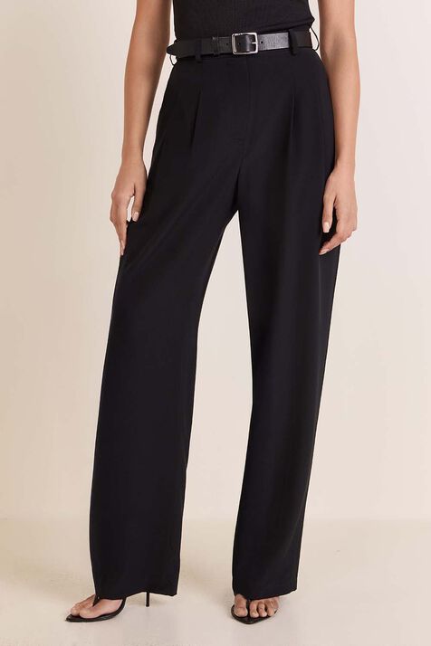 מכנסיים רחבים