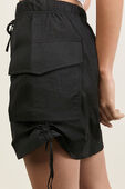תמונת תקריב דוגמן של Nylon Cargo Mini Skirt