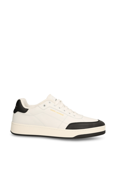 נעלי סניקרס