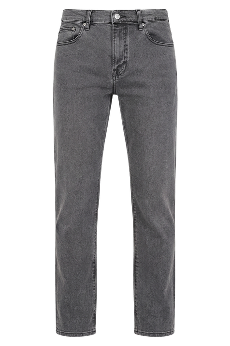 מכנסי ג'ינס בגזרת סלים