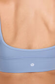 תמונת תקריב דוגמן של Align&trade; Sweetheart Bra A/B