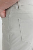 תמונת תקריב דוגמן של ABC Classic Fit Pant 32