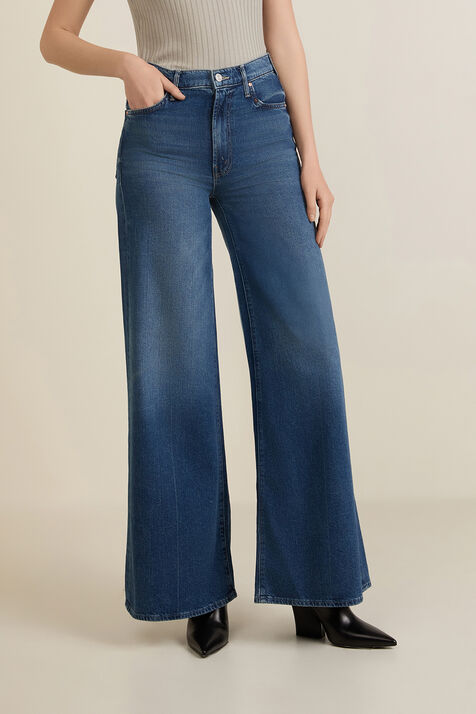 מכנסי ג'ינס בגזרה מתרחבת