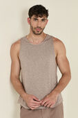 תמונת דוגמן קידמית של License to Train Tank Top