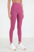 תמונת דוגמן קידמית של Brushed Softstreme Ribbed Zip Flared Pant 32.5