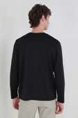 תמונת דוגמן אחורית של Fundamental Oversized Long-Sleeve Shirt