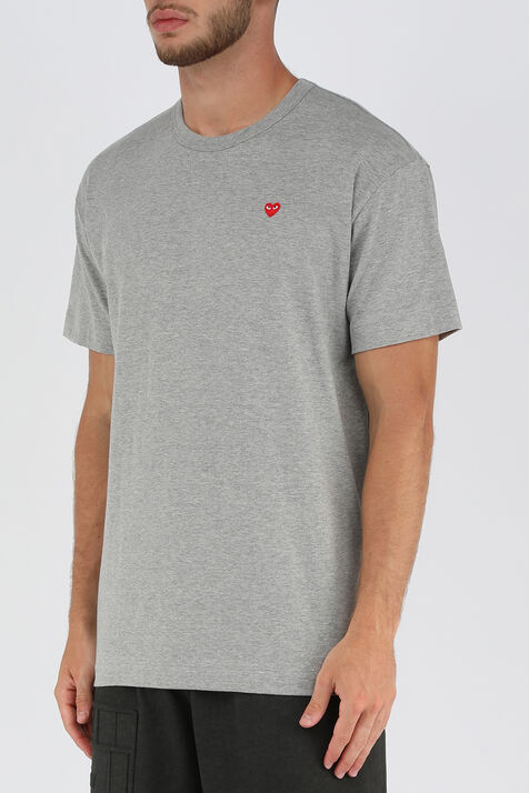 חולצת טי אפורה עם לוגו אדום COMME DES GARCONS