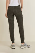 תמונת דוגמן אחורית של Dance Studio Mid-Rise Jogger