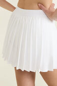 תמונת תקריב דוגמן של High-Rise Pleated Tennis Skirt
