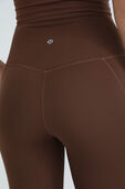תמונת תקריב דוגמן של Align™ High-Rise Pant with Pockets 25