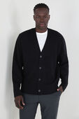 תמונת דוגמן קידמית של Merino Wool-Blend Cardigan