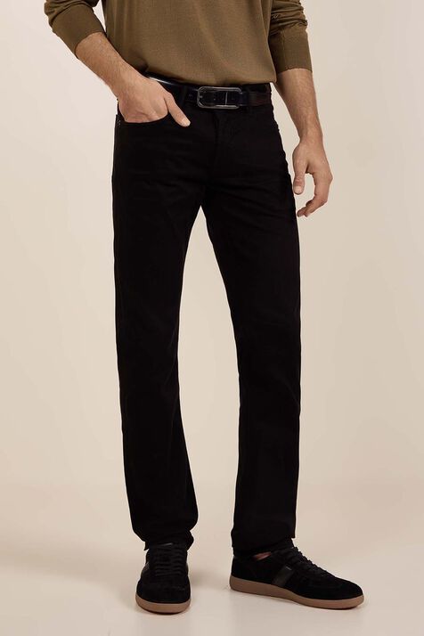 מכנסי ג'ינס ישרים