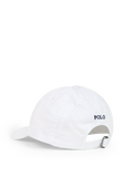 תמונה אחורית של כובע מצחייה לבן עם רקמת פרש פולו