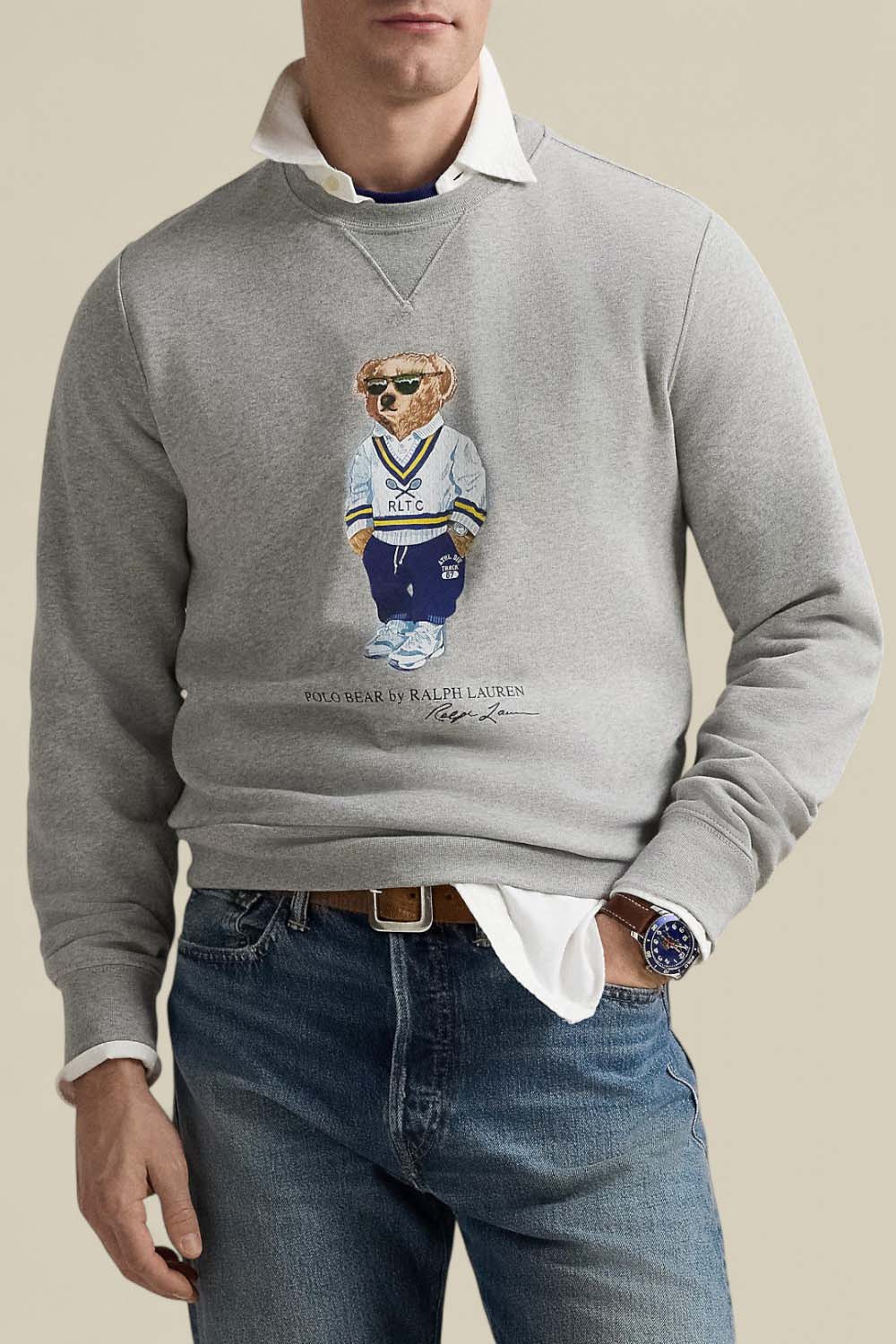 תמונת דוגמן קידמית של סווטשירט דובי פולו