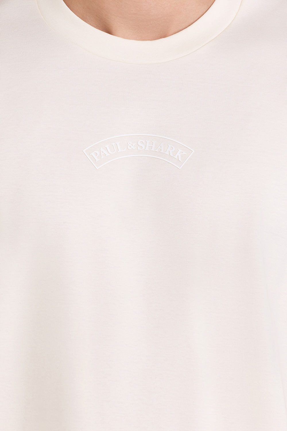 תמונת תקריב דוגמן של חולצת טי