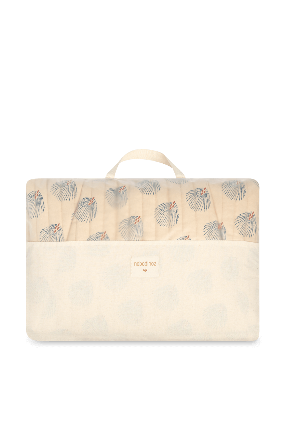 תמונת פנים של כיסא נדנדה לתינוק בשילוב כותנה אורגנית