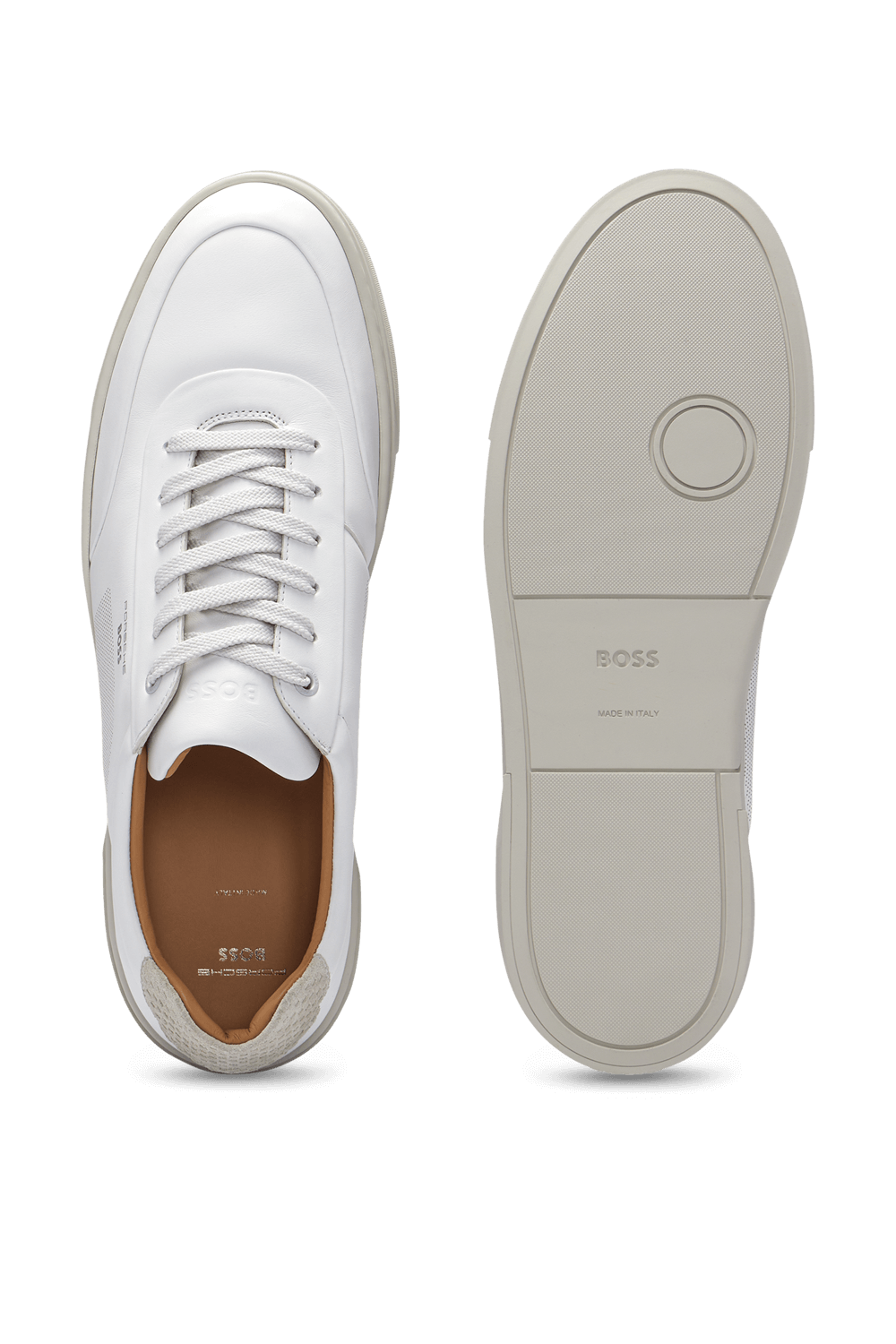 תמונת תקריב של בוס X פורשה נעלי סניקרס