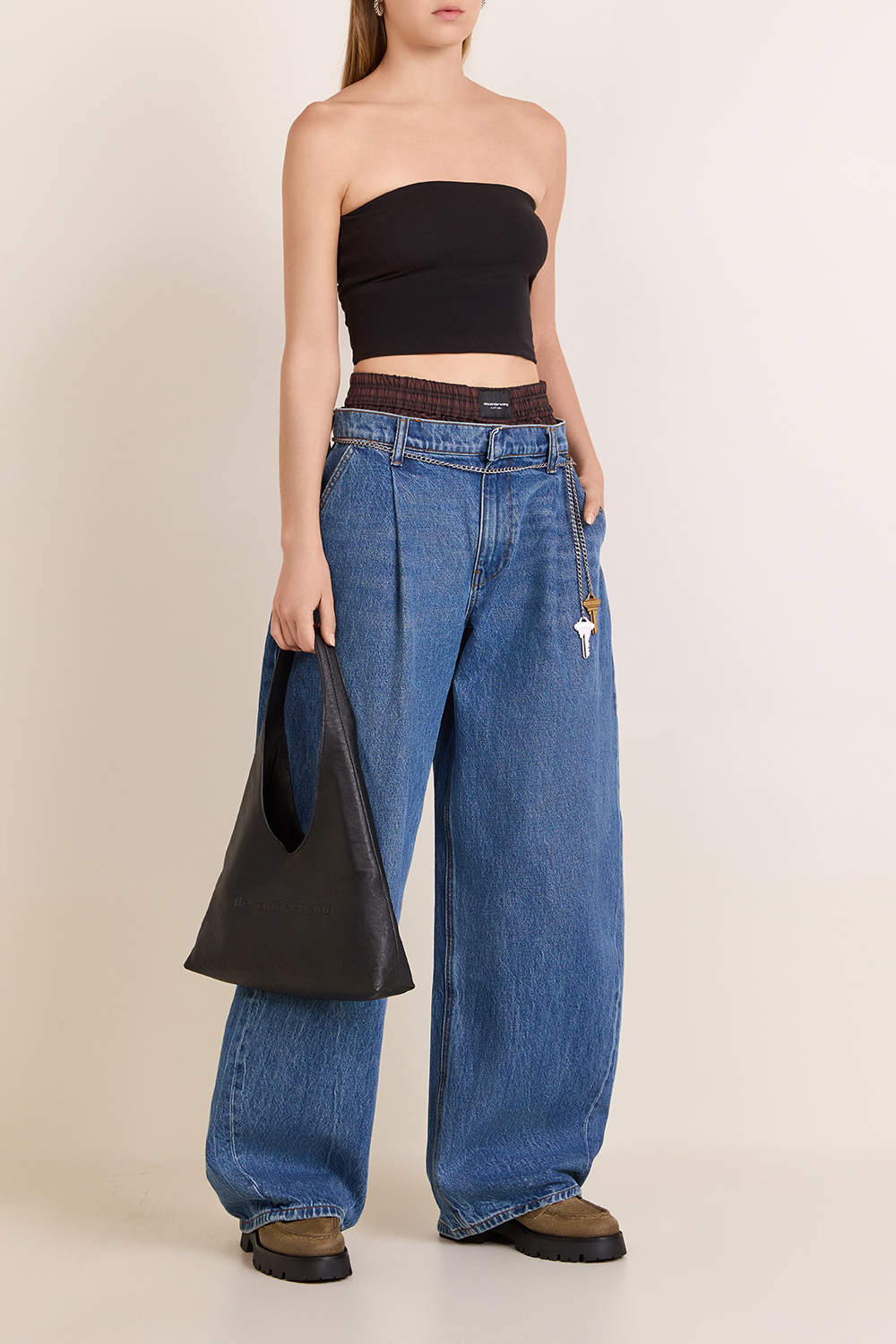 תמונת דוגמן קידמית של נעלי מוקסינים פלטפורמה