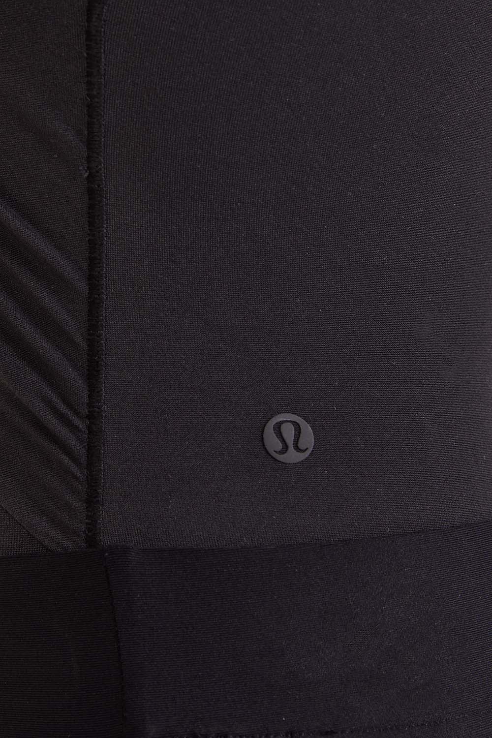 תמונת תקריב דוגמן של Nulu Wrap-Front Long-Sleeve Bodysuit