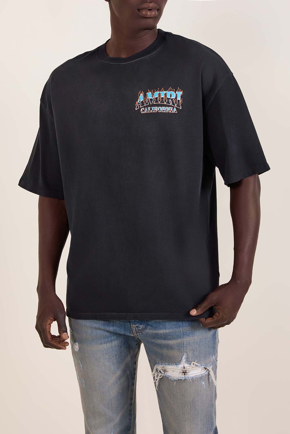 תמונת דוגמן קידמית של חולצת טי