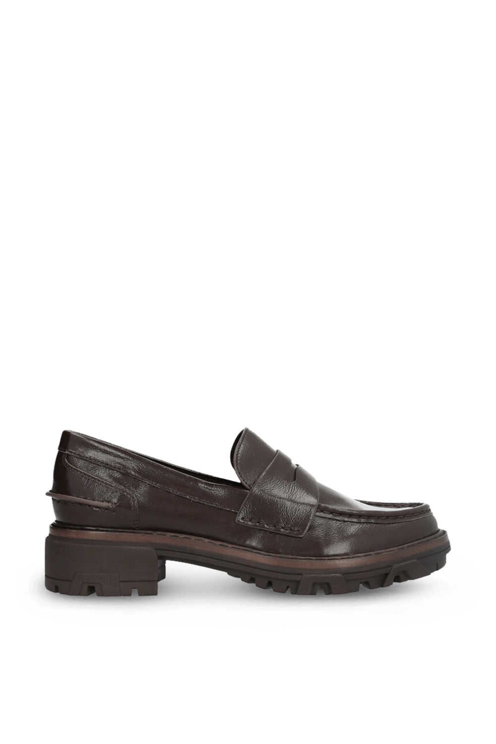 תמונה קידמית של נעלי מוקסינים