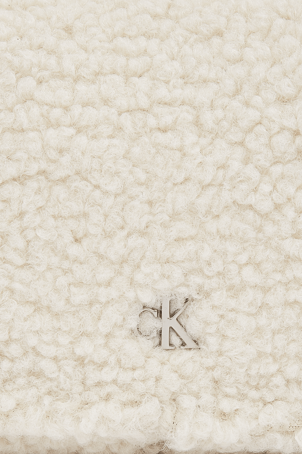 תמונת תקריב של תיק כתף שרפה מיני