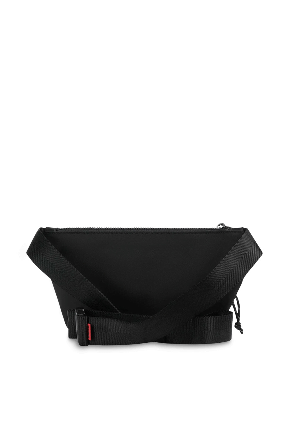 תמונה אחורית של תיק פאוץ'