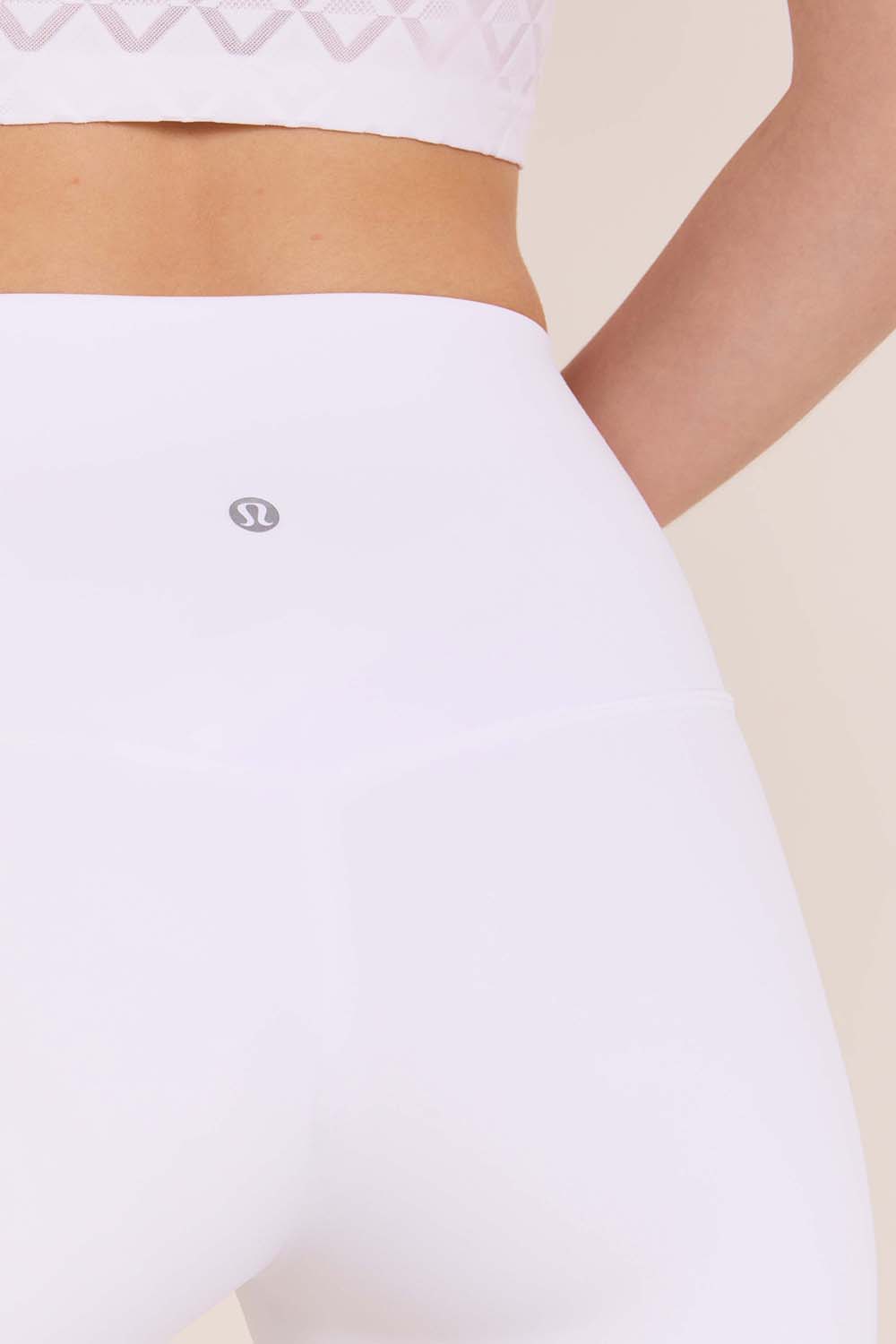 תמונת תקריב דוגמן של Align™ HR Short 4