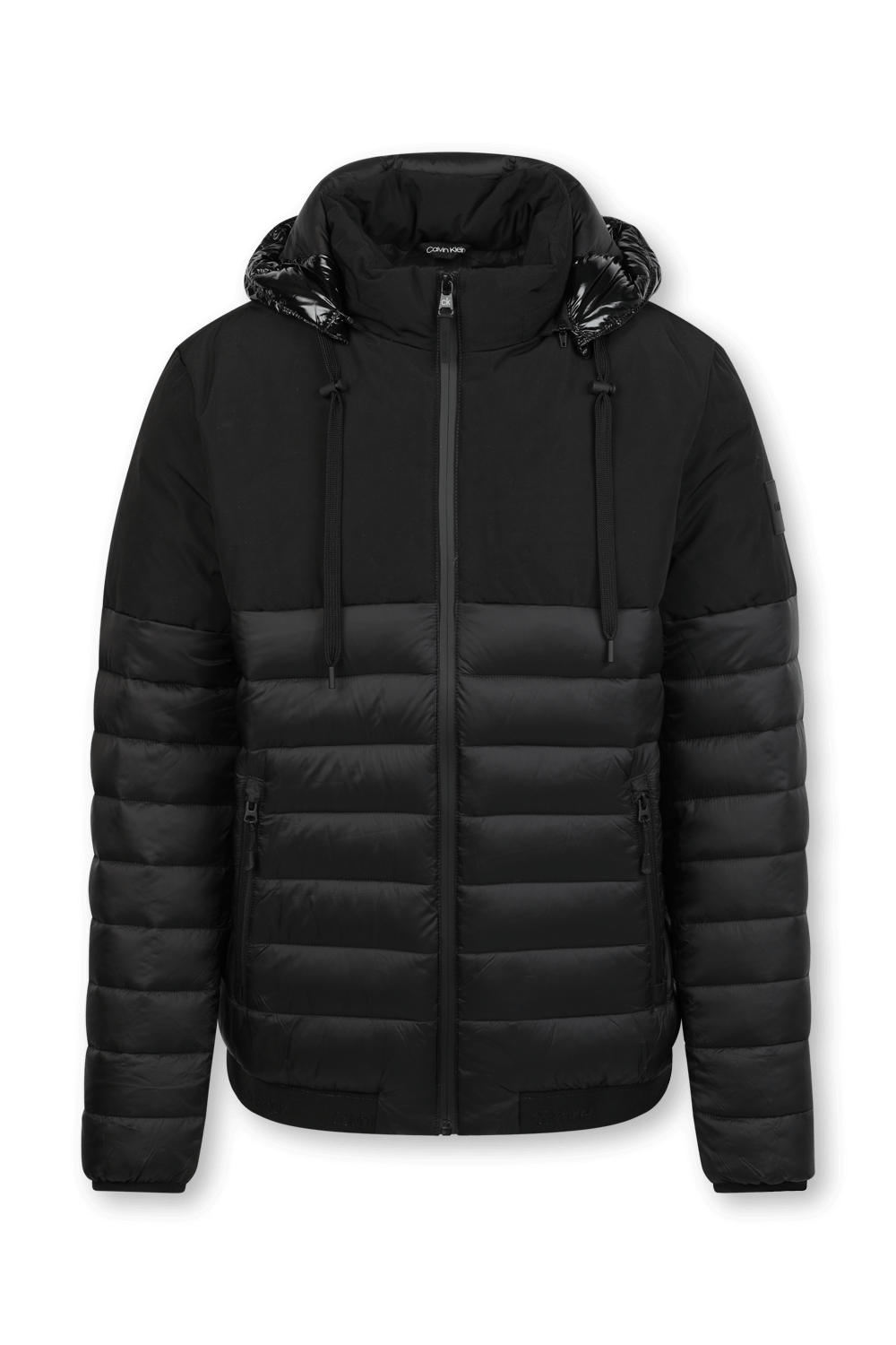 תמונה קידמית של מעיל פאפר עם שרוכים ממותגים בצבע שחור