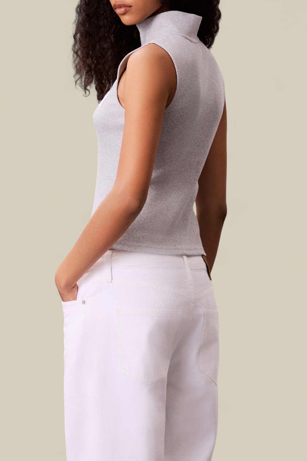 תמונת דוגמן אחורית של גופייה