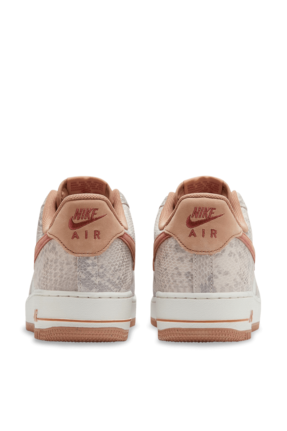 תמונה אחורית של נעלי סניקרס אייר פורס 1 07