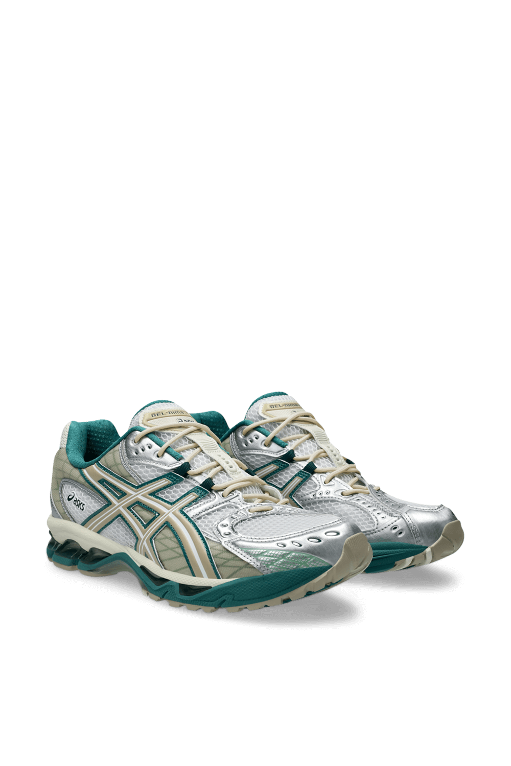 תמונת תקריב של נעלי סניקרס נימבוס 10.1